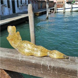 Escultura «Lying Lovers» en oro - Andrea Tagliapietra