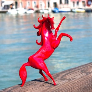 Caballo rojo al galope - Cristal de Murano original OMG